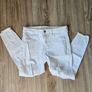 American Eagle High Rise Distressed Jeans Size 10 SHORT